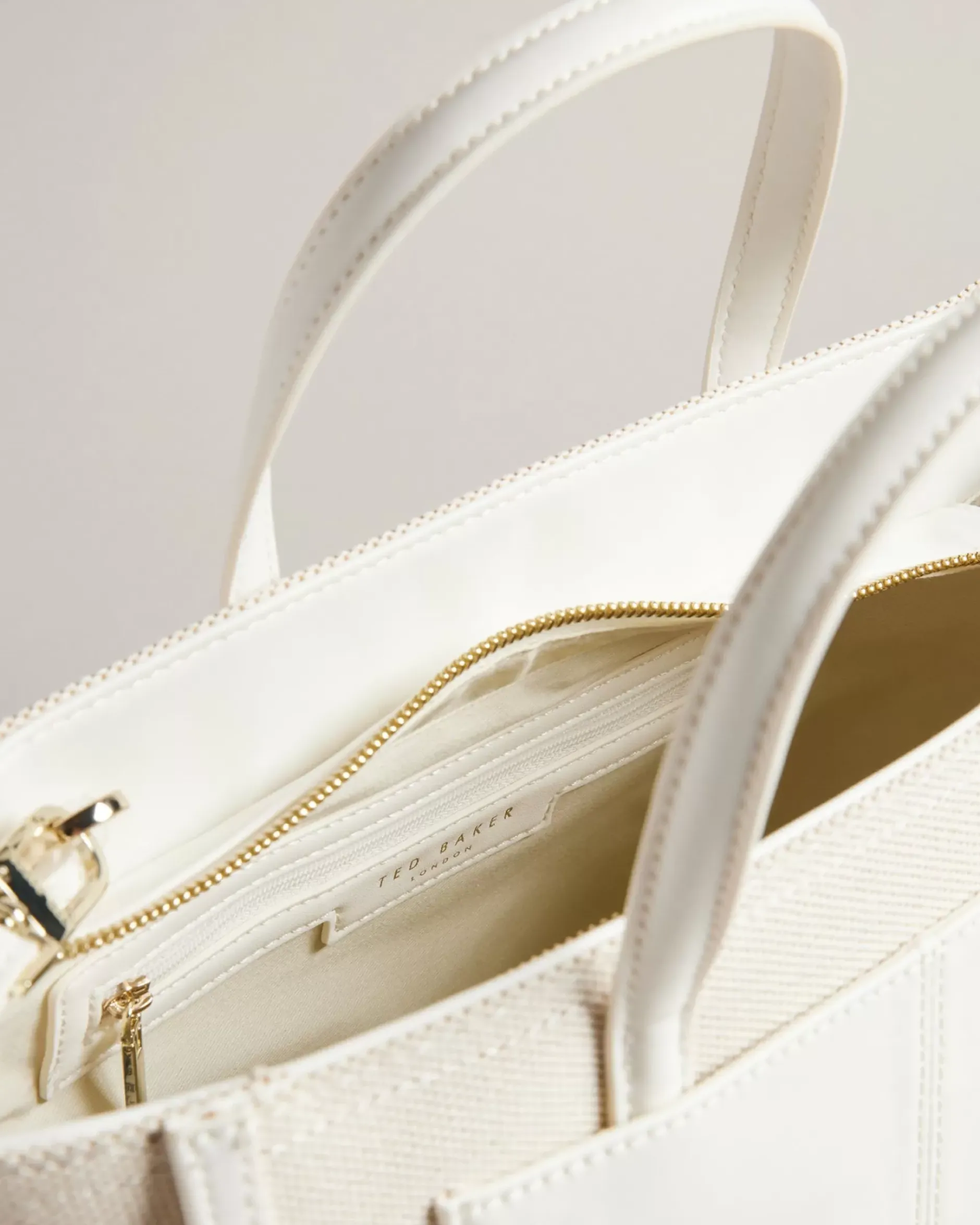 Aksanna Women Crossbody Bags