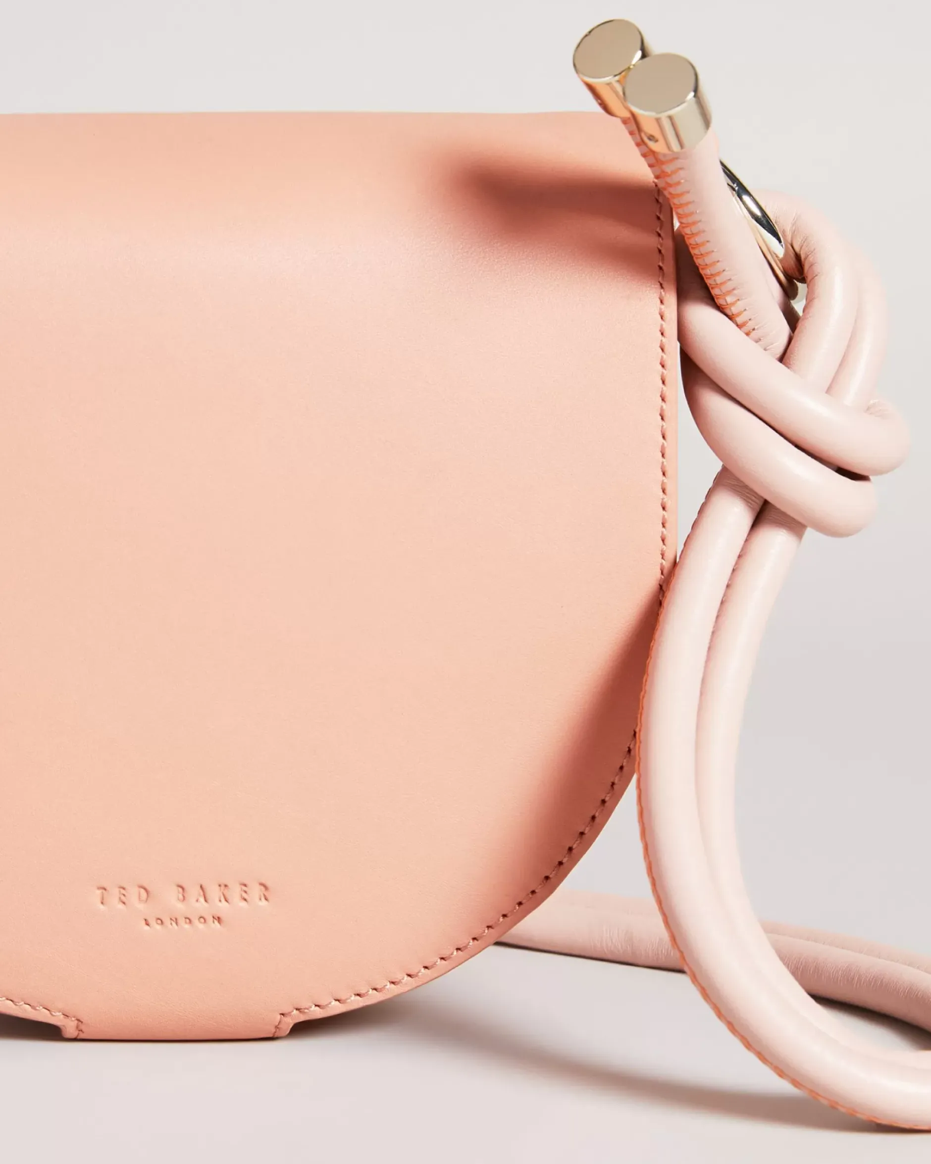 Hot Amelina Women Crossbody Bags