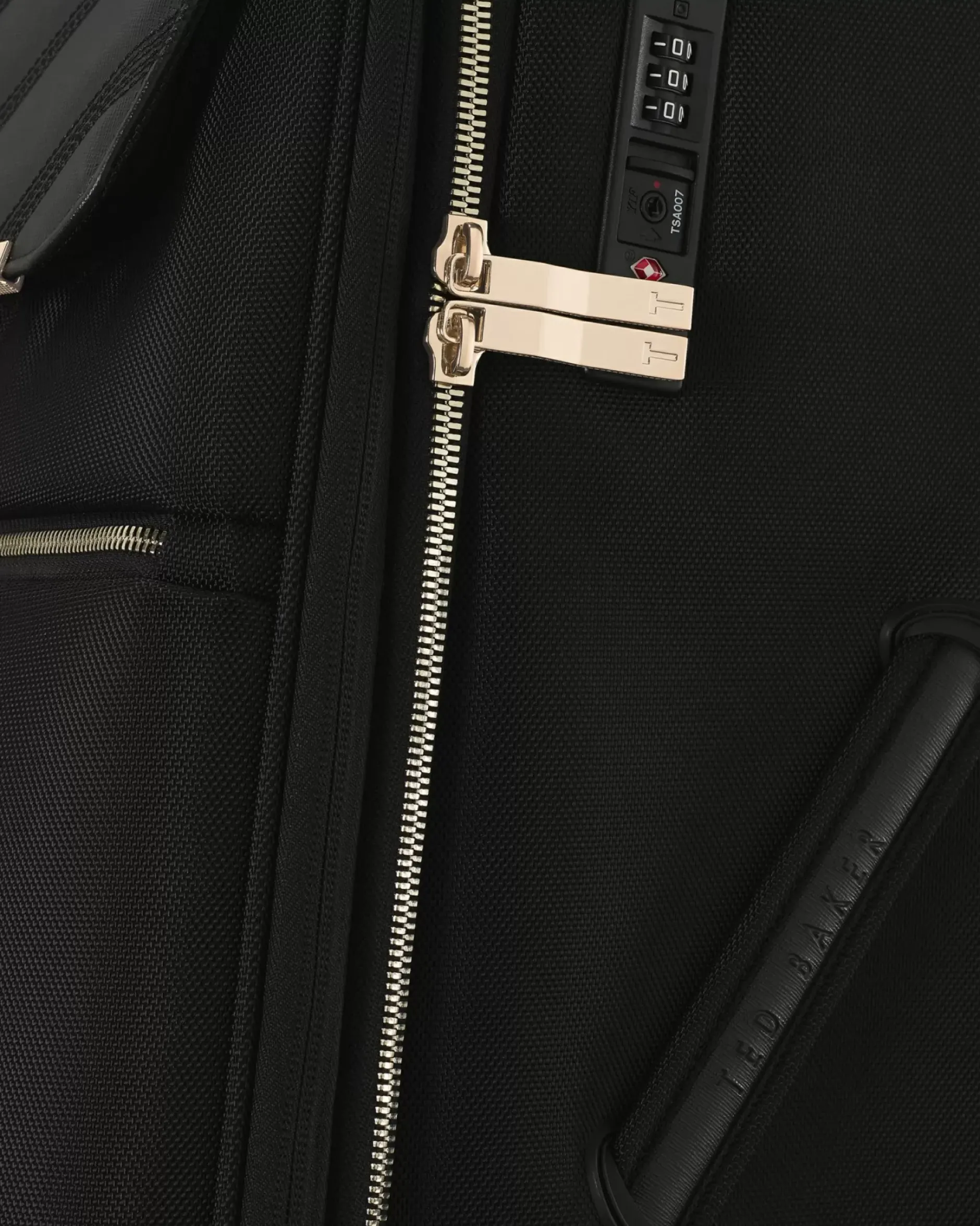 New Ariian Women Suitcases & Travel Bags