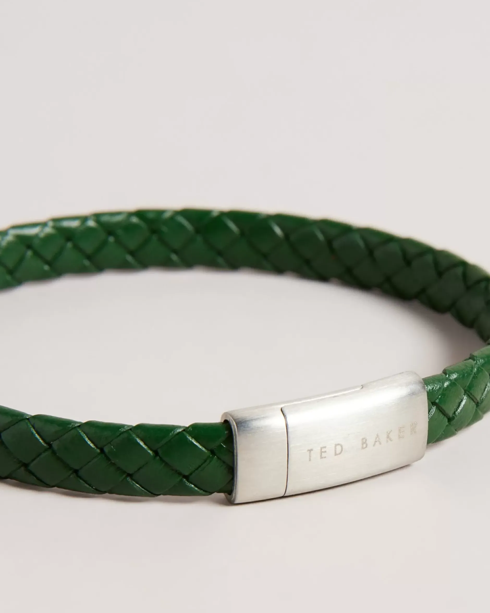 Discount Bradly Men Watches & Jewellery