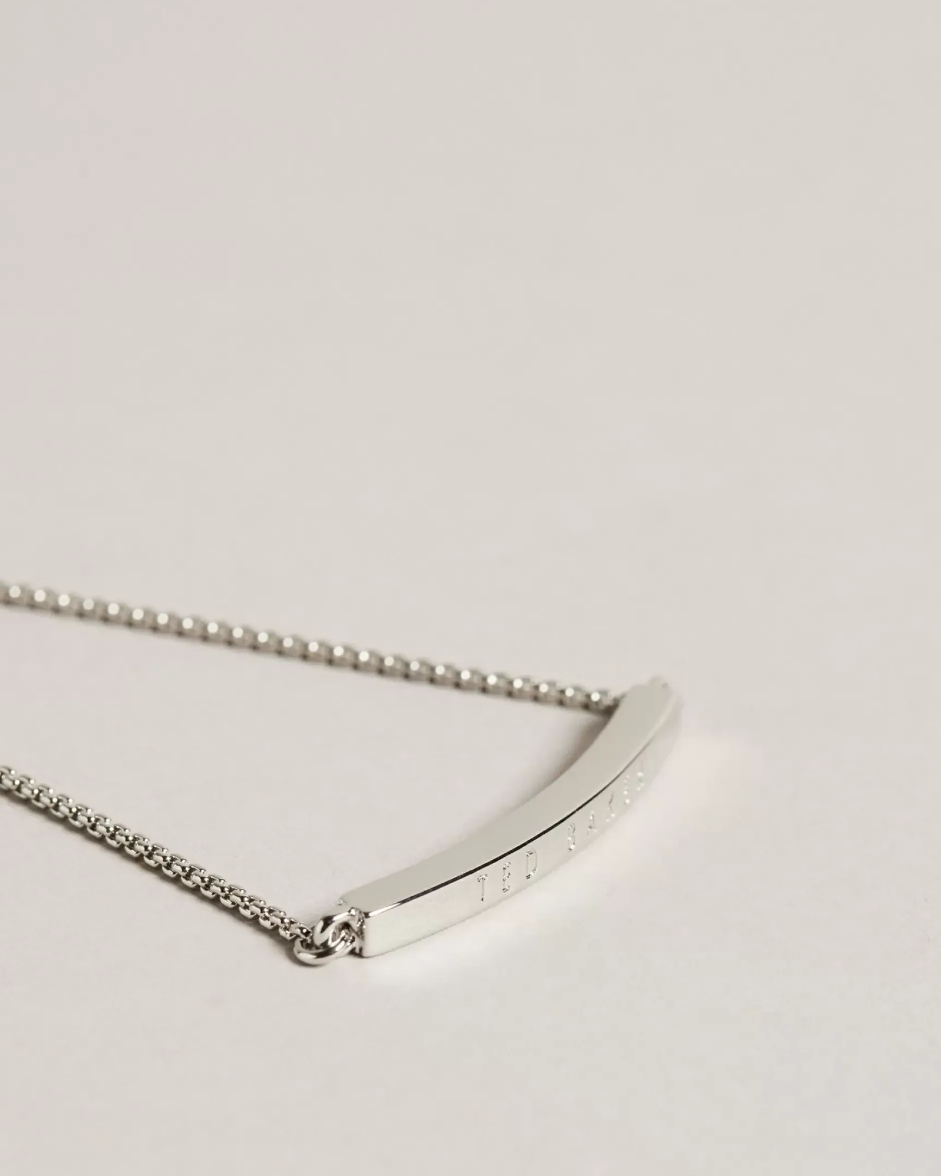 Breenar Women Jewellery