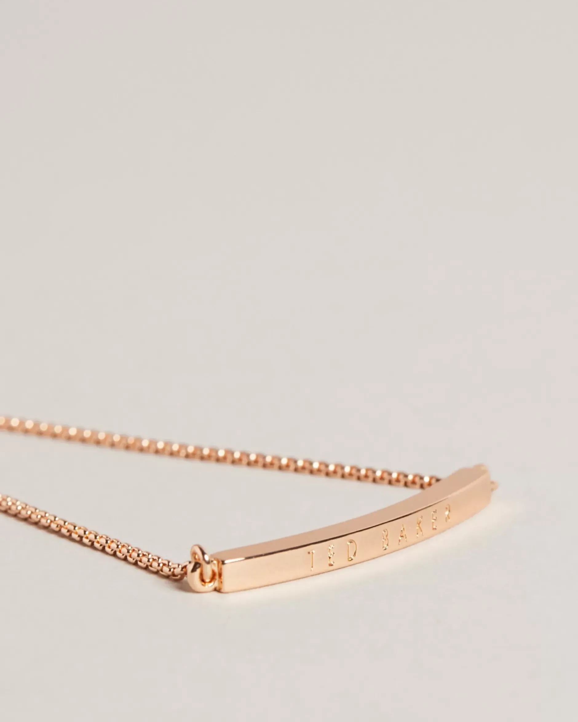 Breenar Women Jewellery