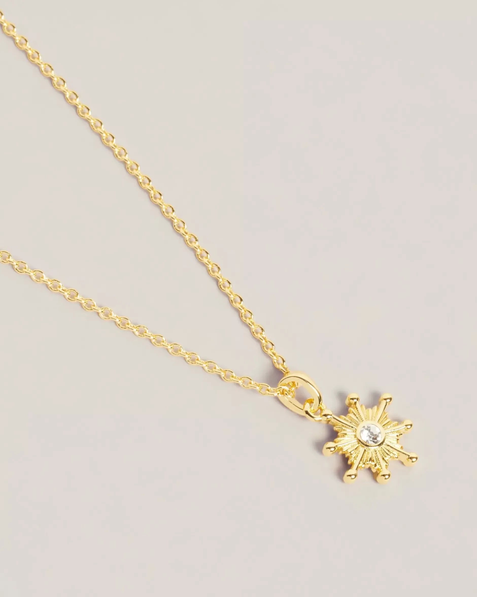 Online Celstia Women Jewellery
