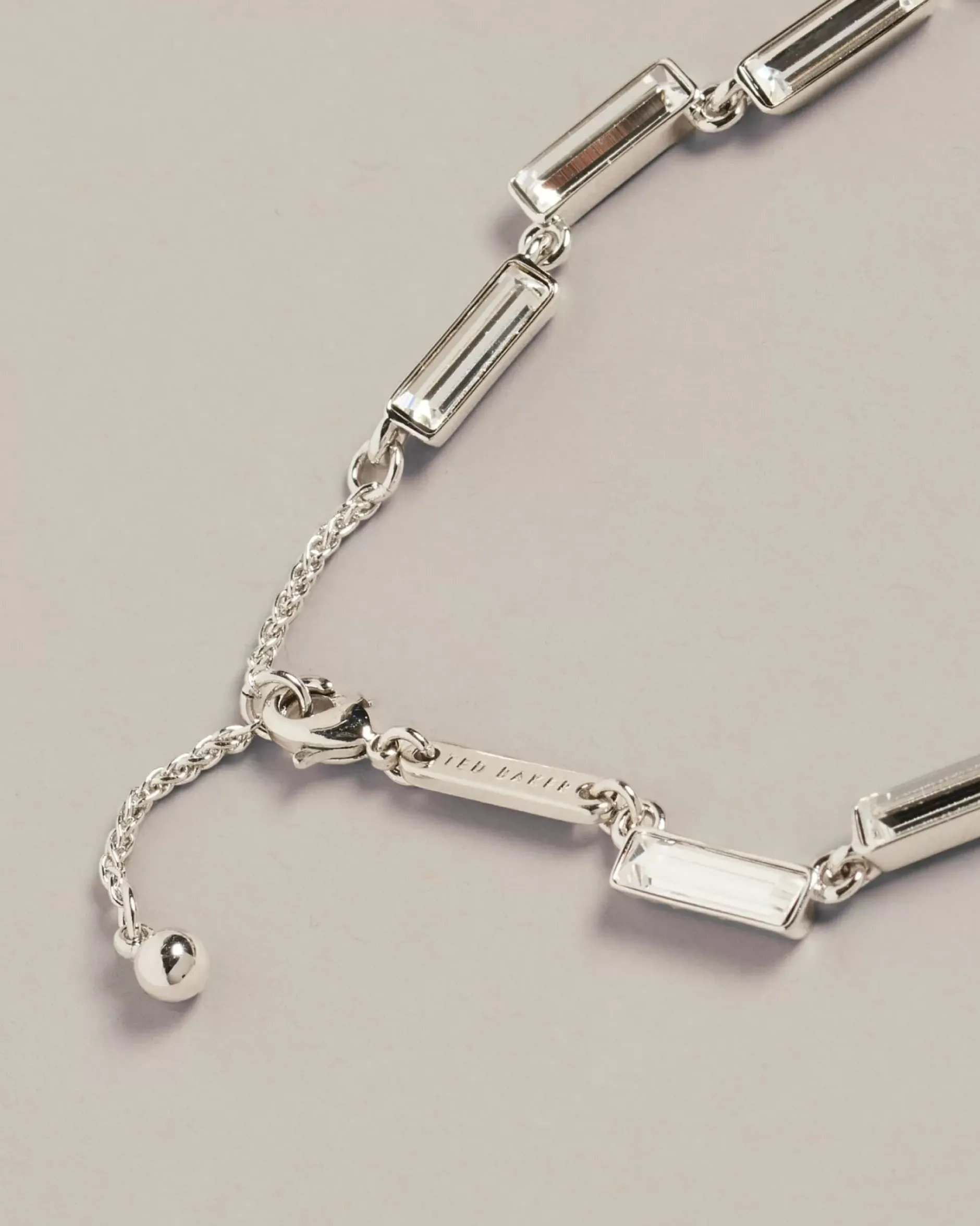 Cryseli Women Jewellery