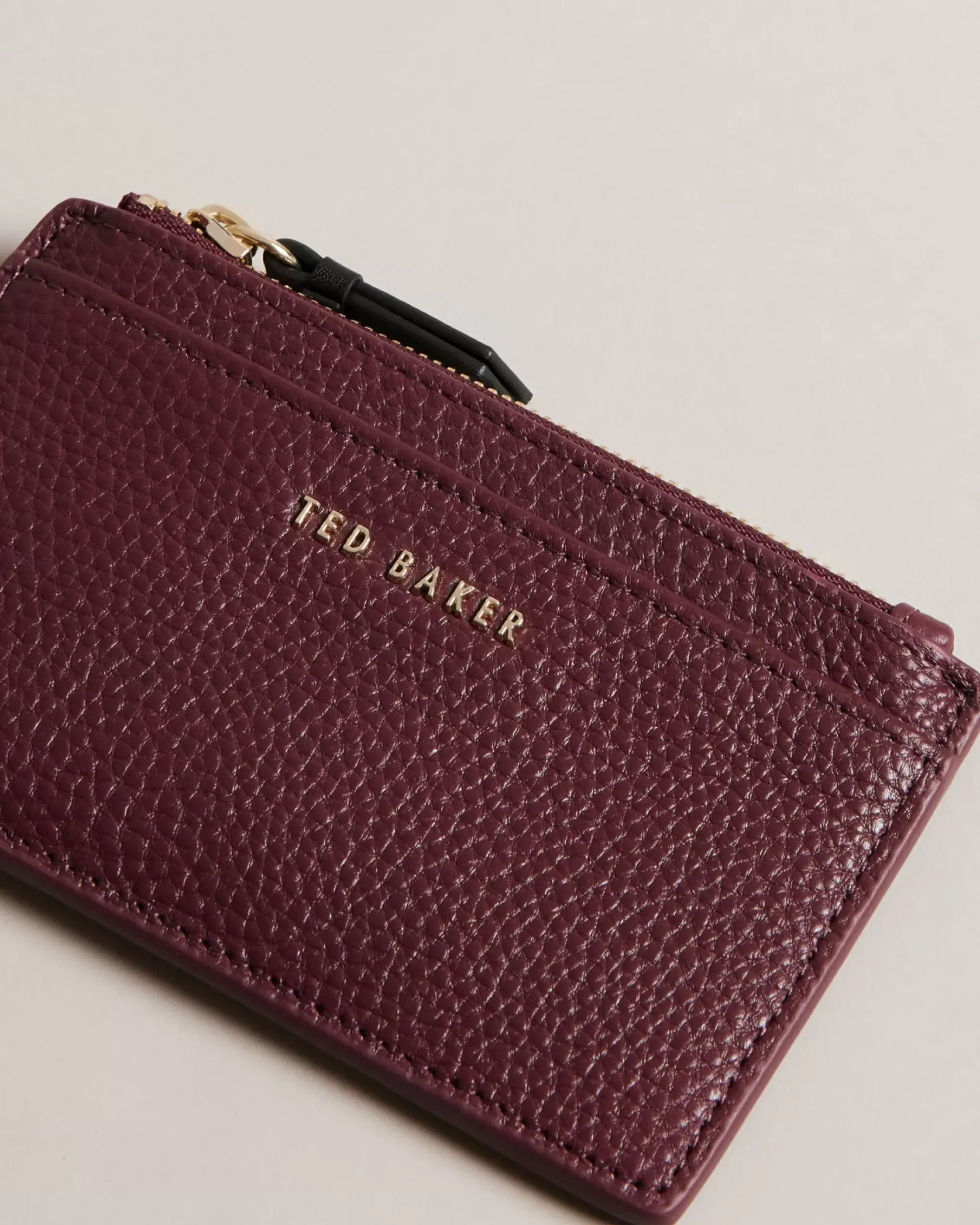 Delfie Women Purses & Cardholders