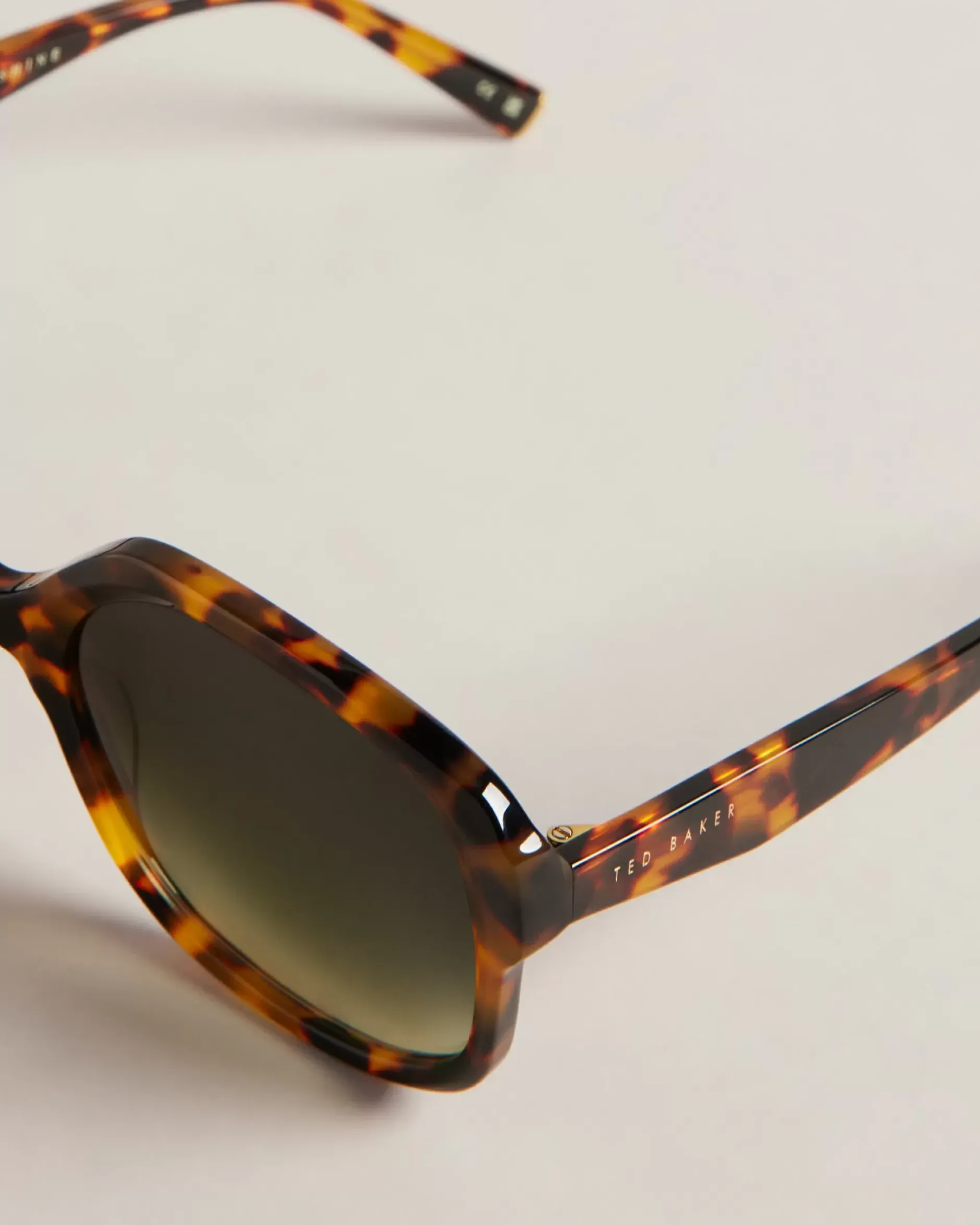 Sale Eeloise Women Sunglasses