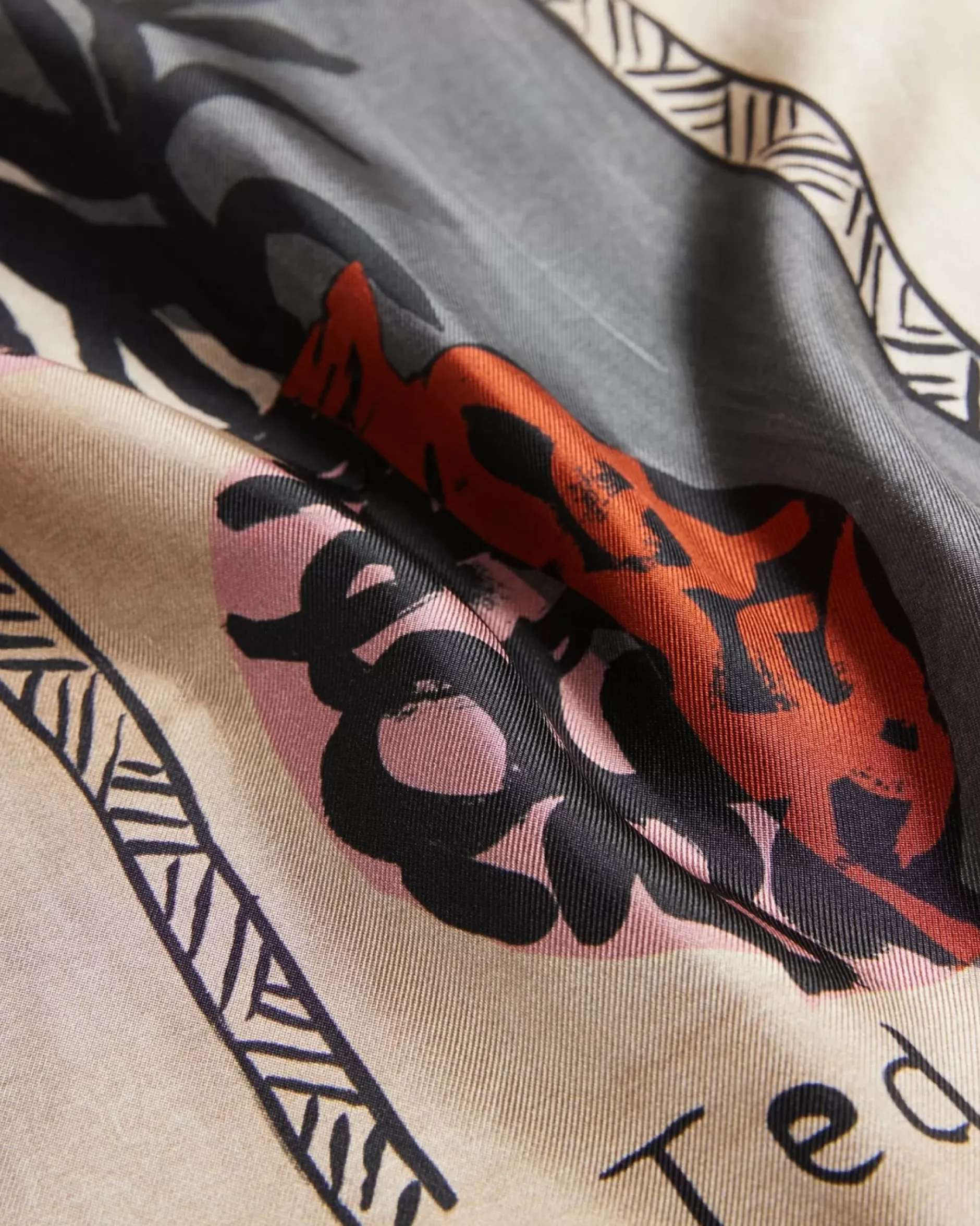 Clearance Essay Men Ties & Bowties