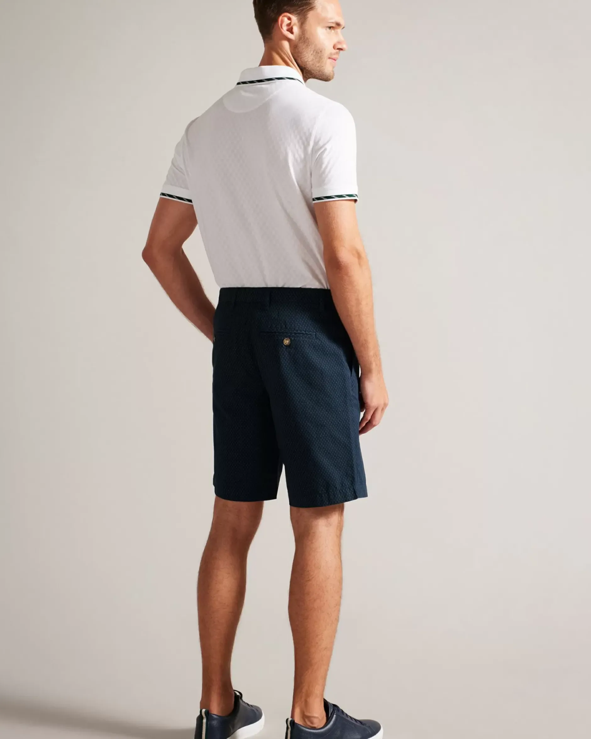 Discount Estate Men Shorts