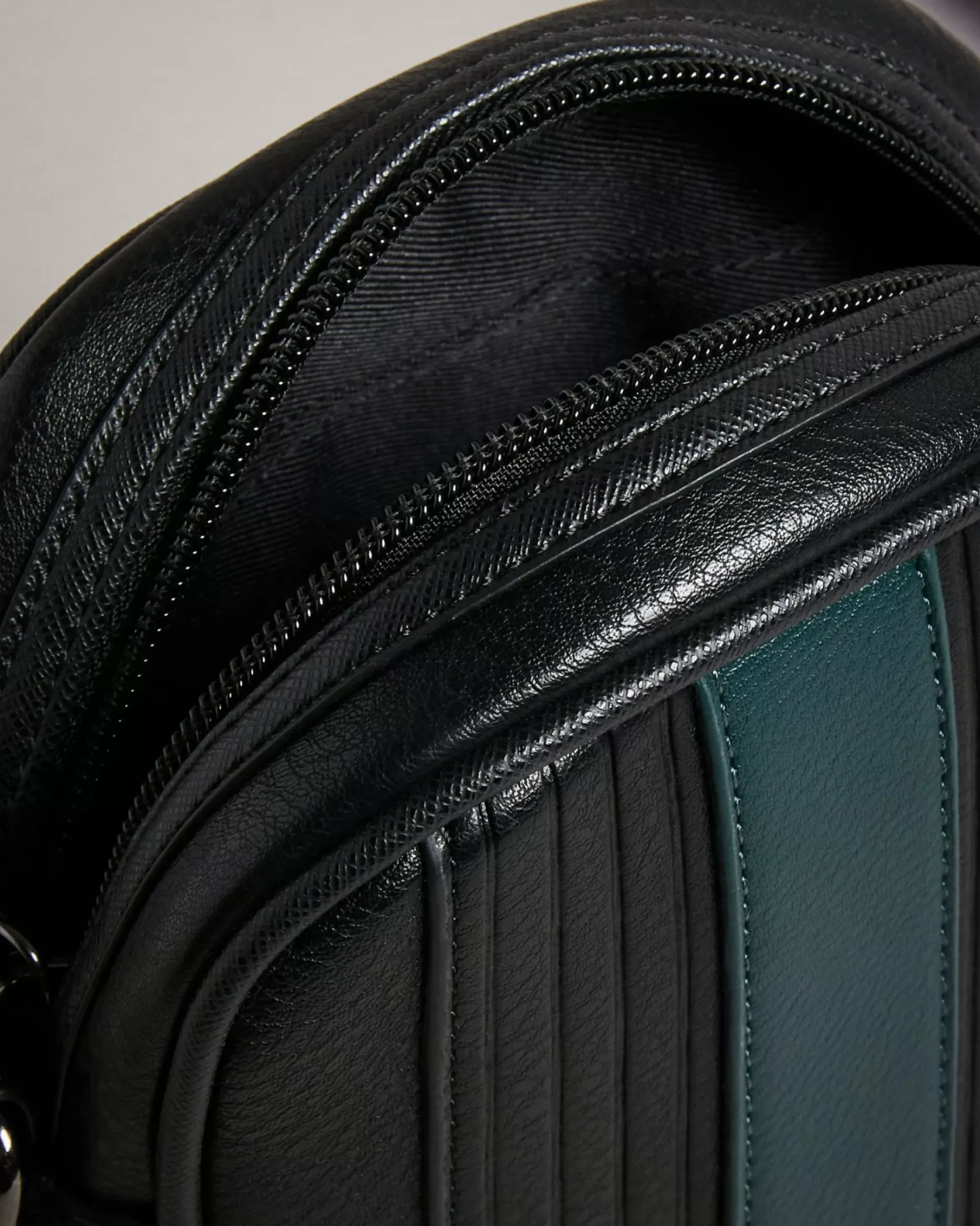 Online Evver Men Cross Body Bags