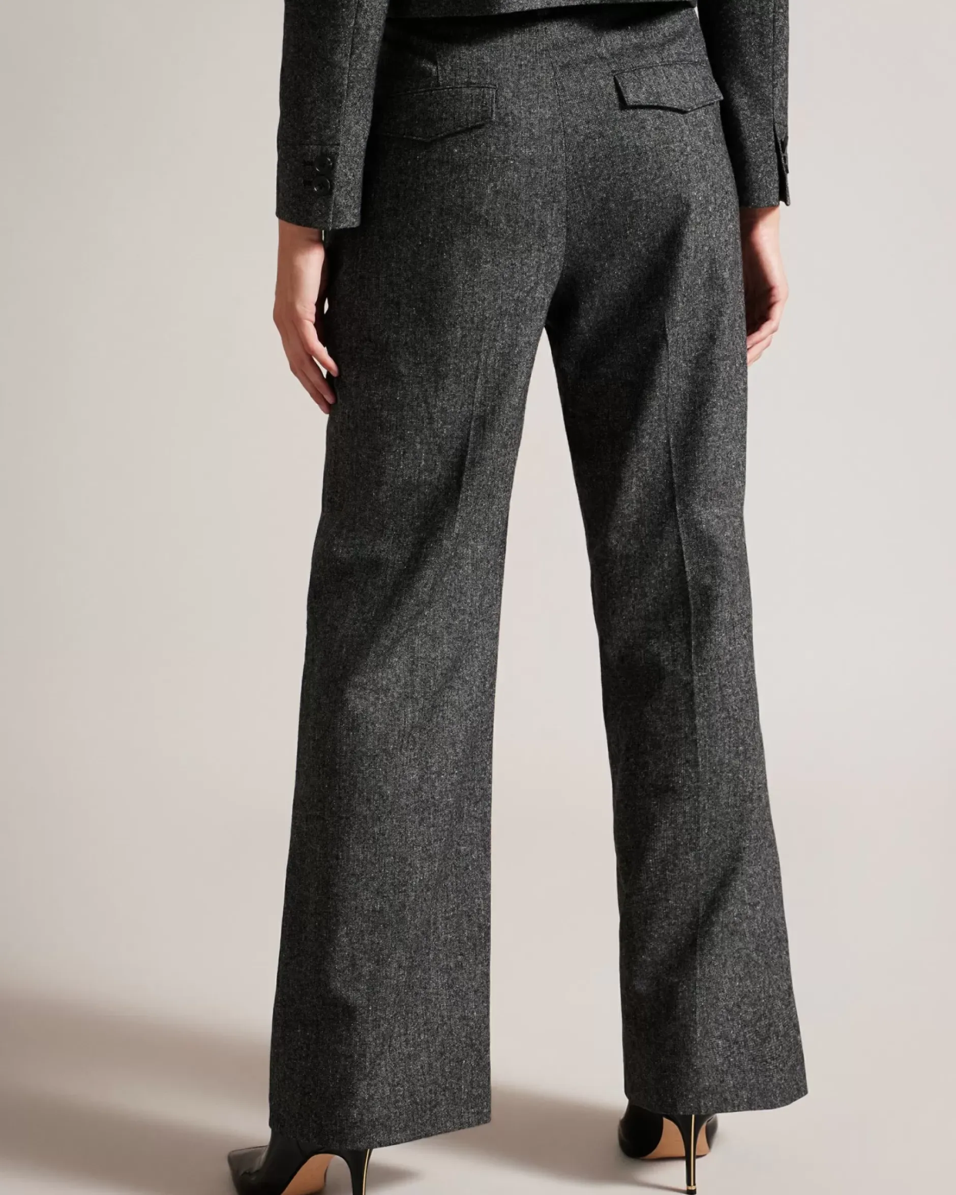 Clearance Jaiddet Women Suits & Co-Ords