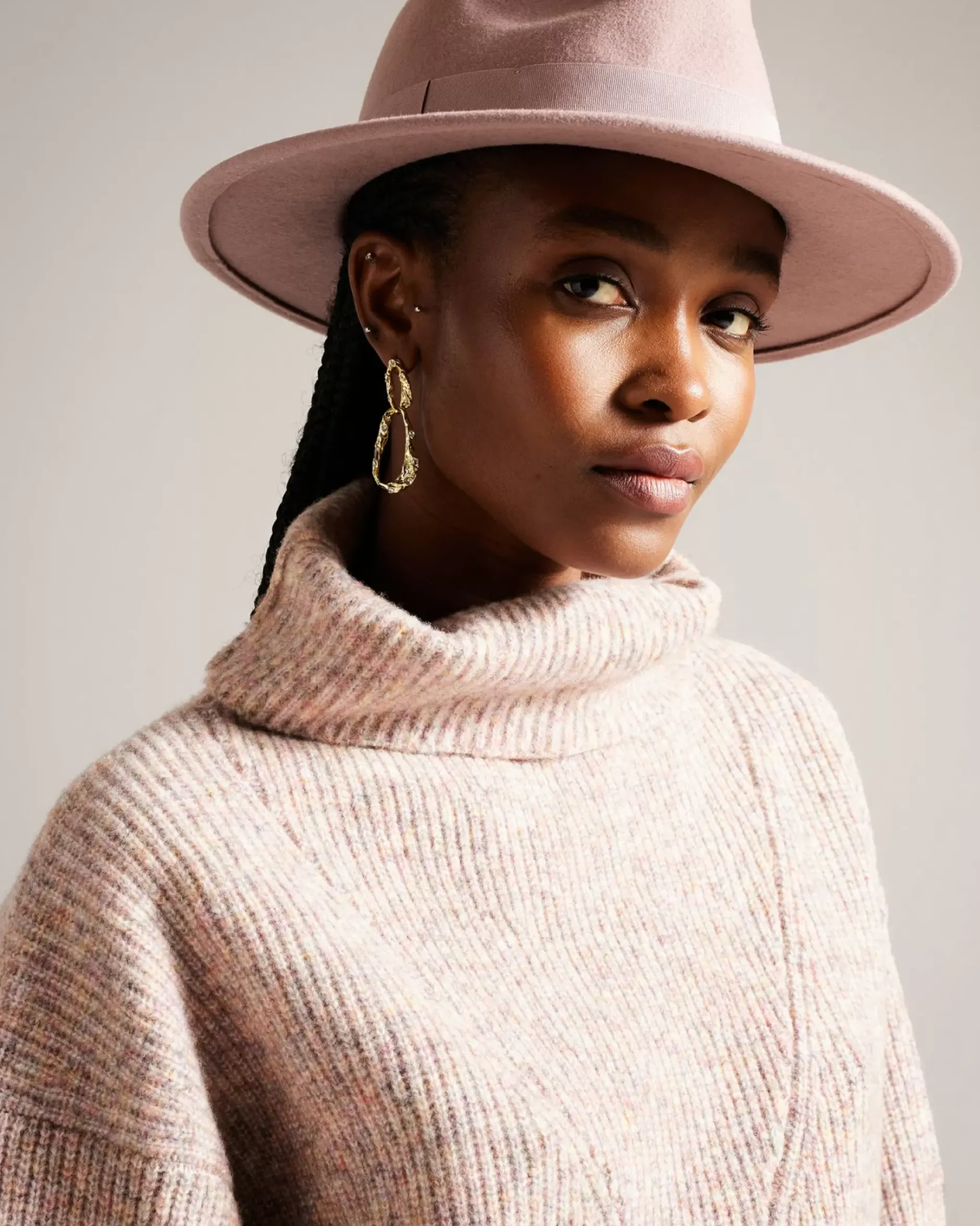 Discount Kellio Women Hats