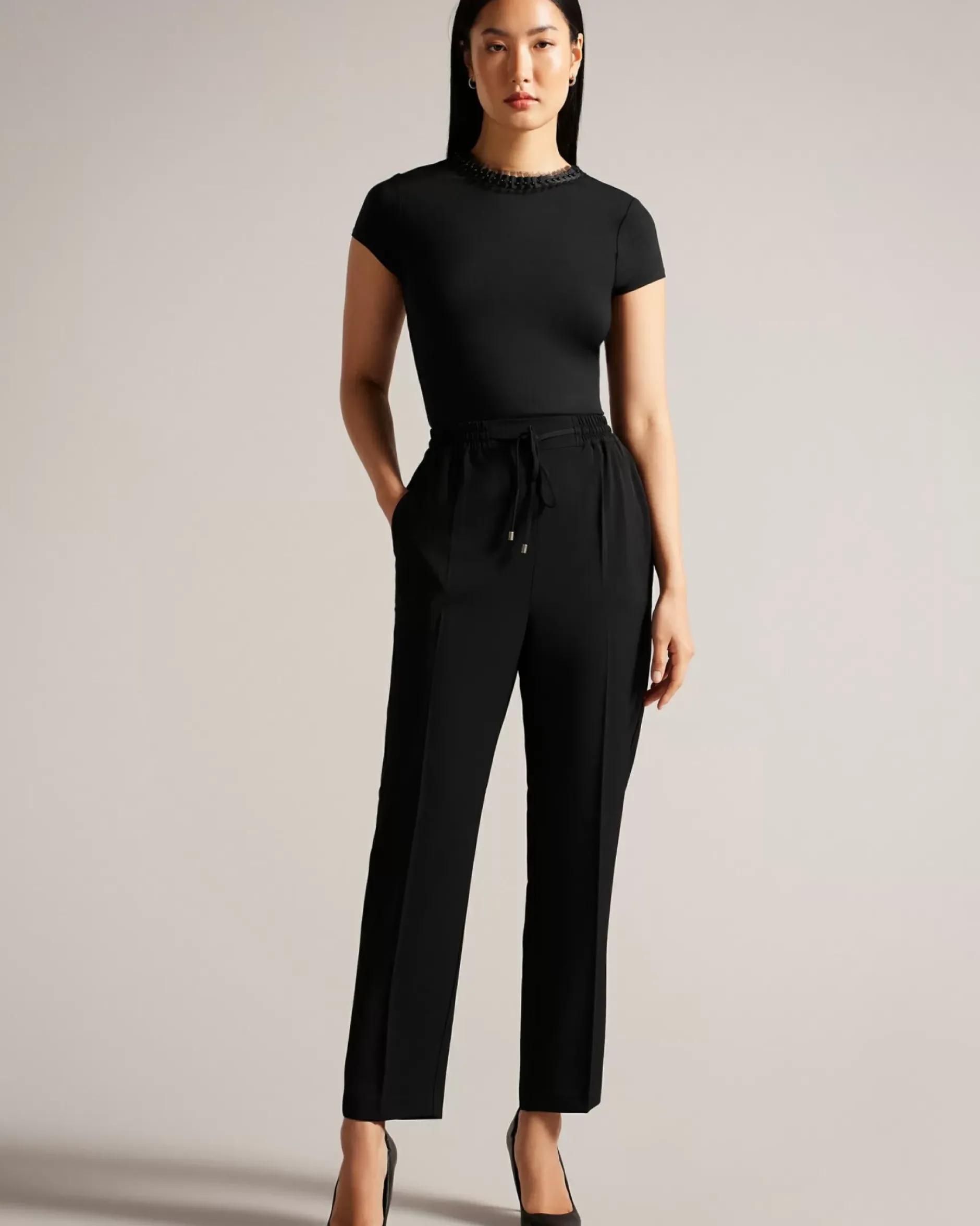 Outlet Laurai Women Trousers & Shorts