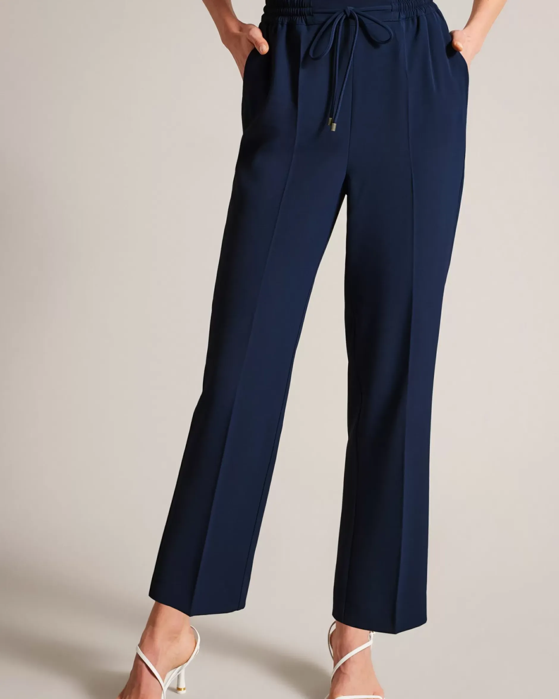 Outlet Laurai Women Trousers & Shorts