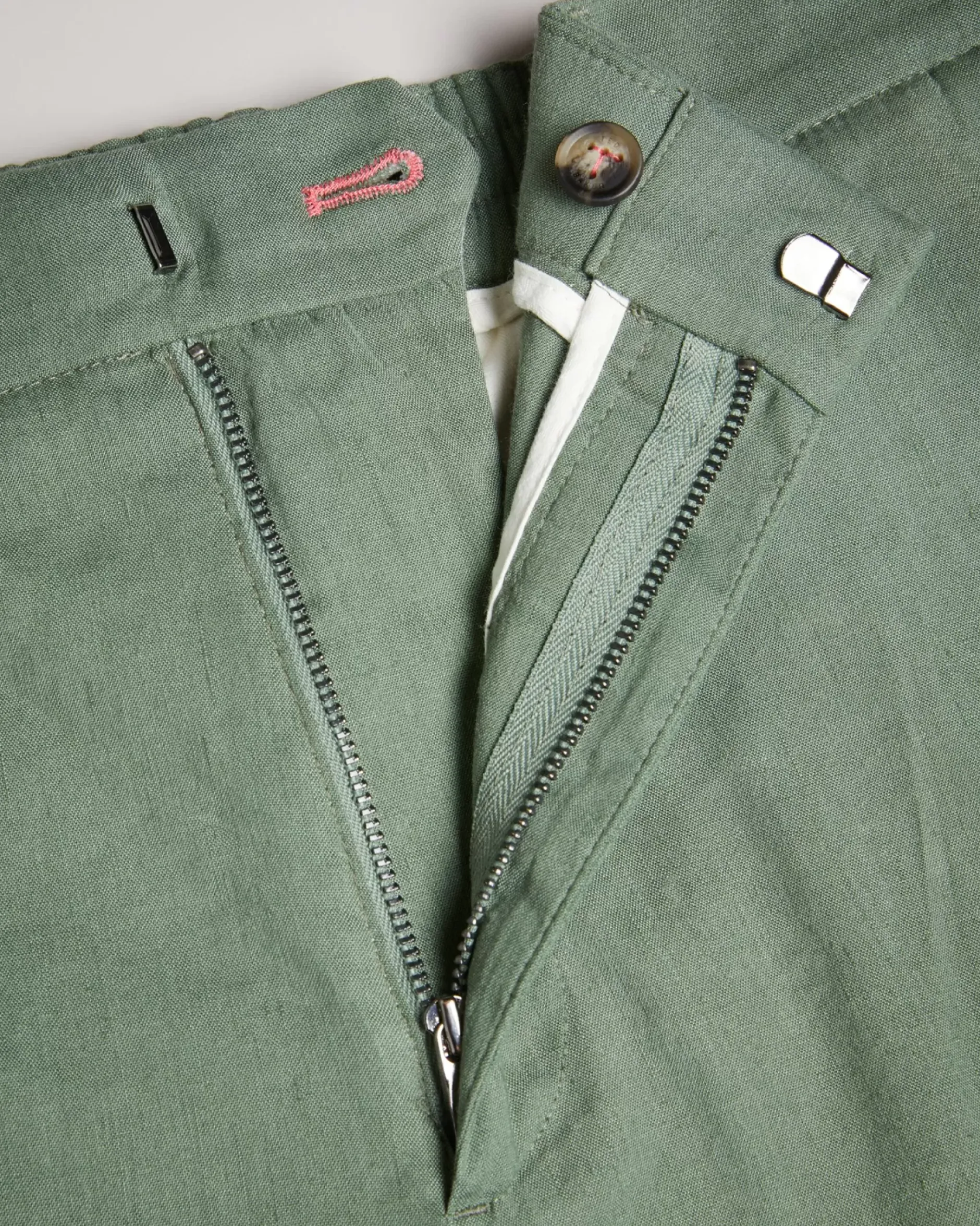 Clearance Leder Men Shorts