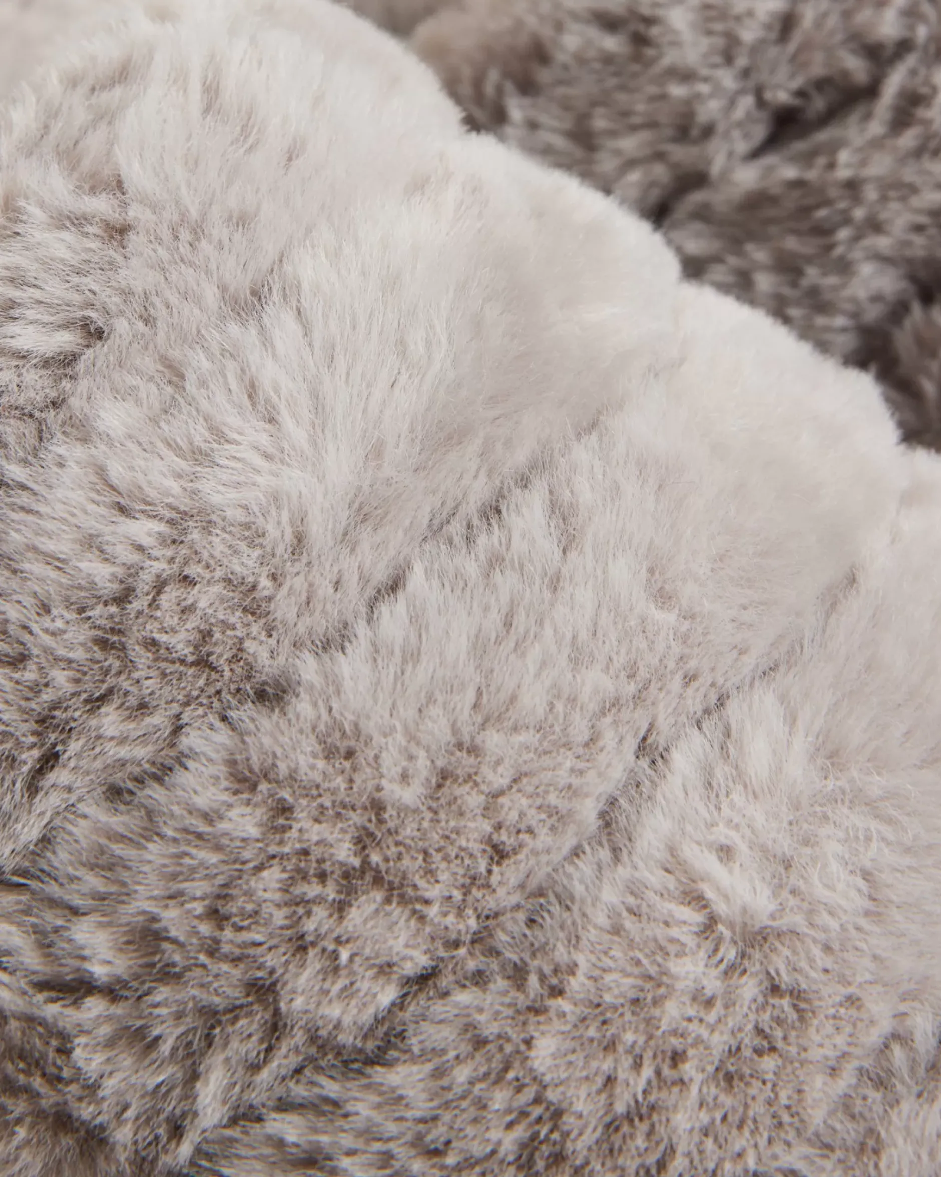 New Lopsey Women Slippers