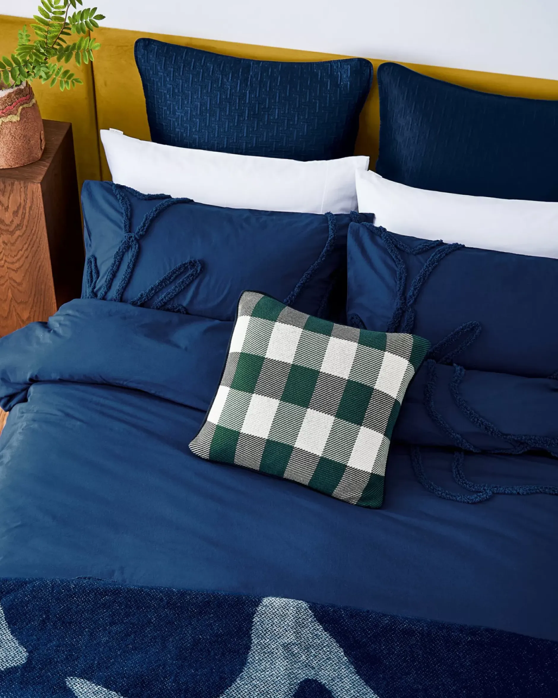 Online Magnot Bedding