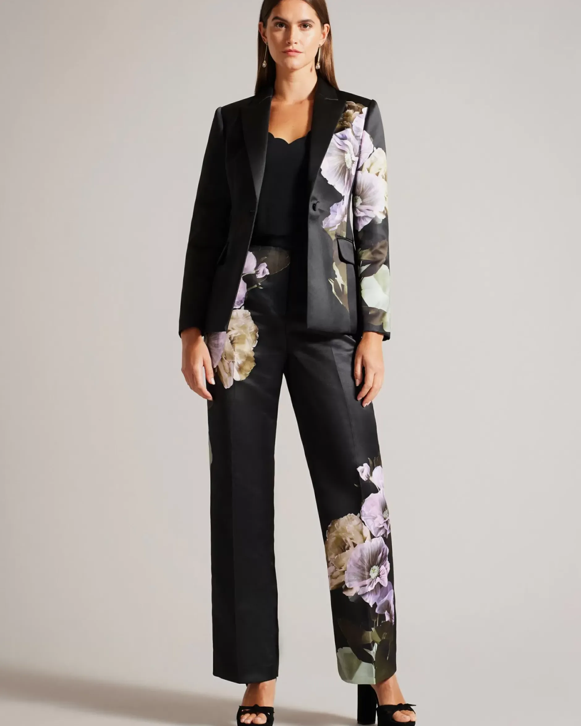 Clearance Nayaat Women Suits & Co-Ords