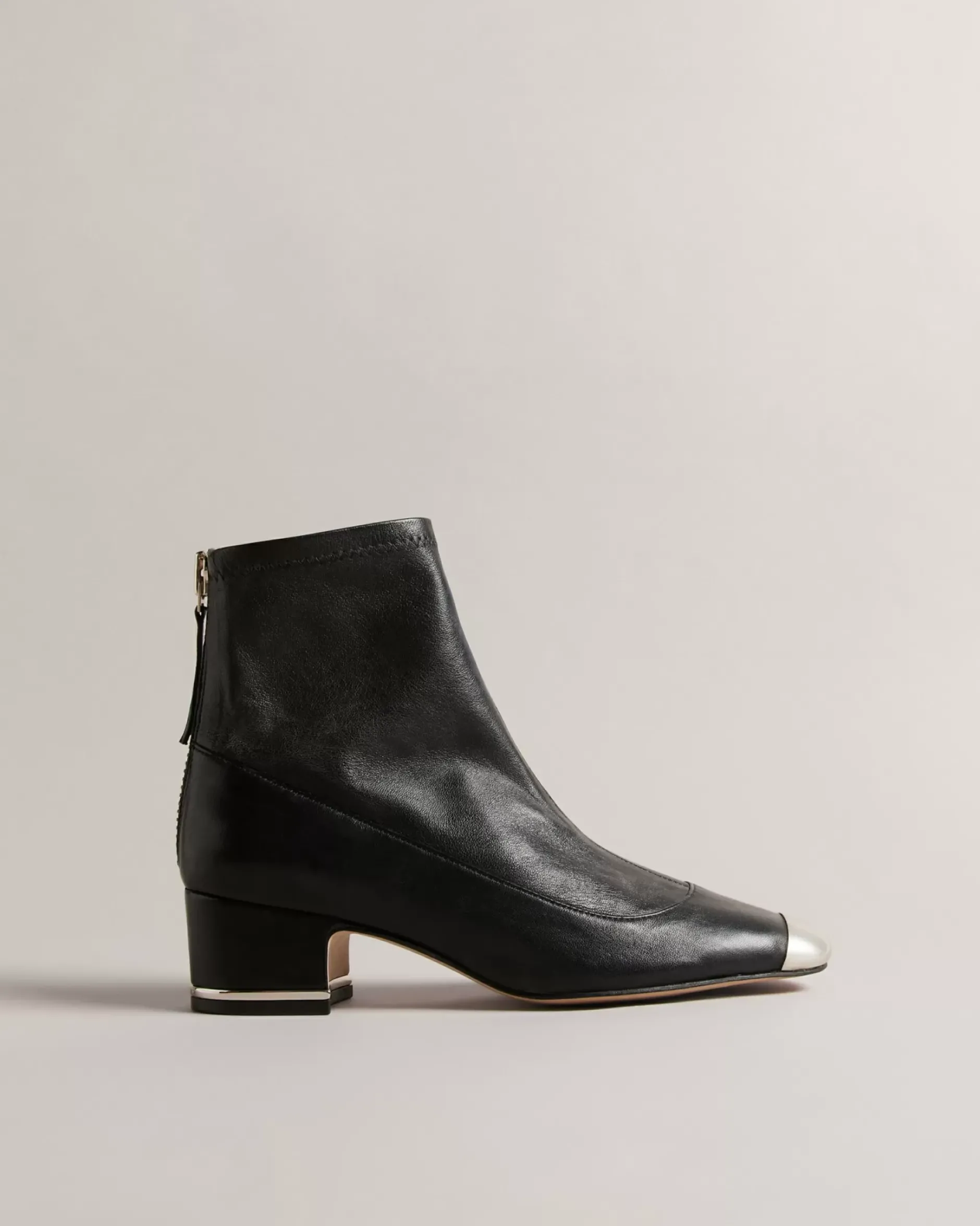 Outlet Neomlia Women Boots