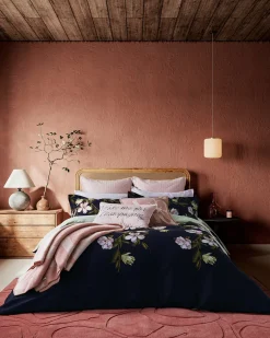 Hot Opalley Bedding