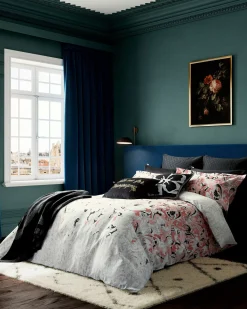 Online Paisee Bedding