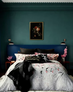 Online Paisee Bedding