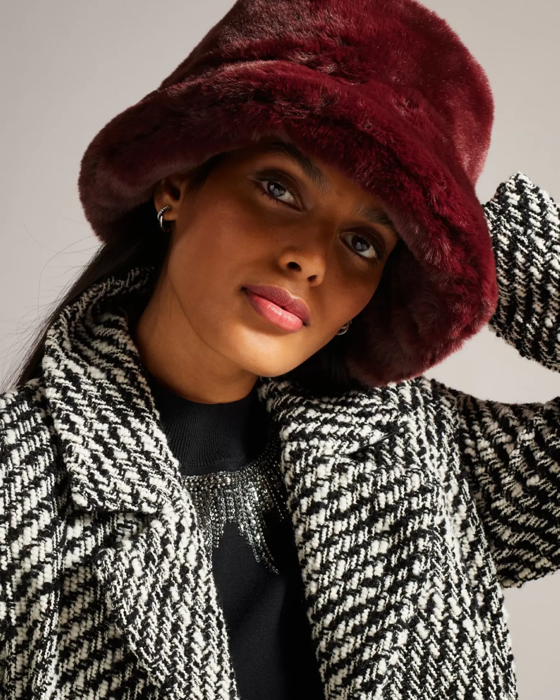 Discount Prinnia Women Hats