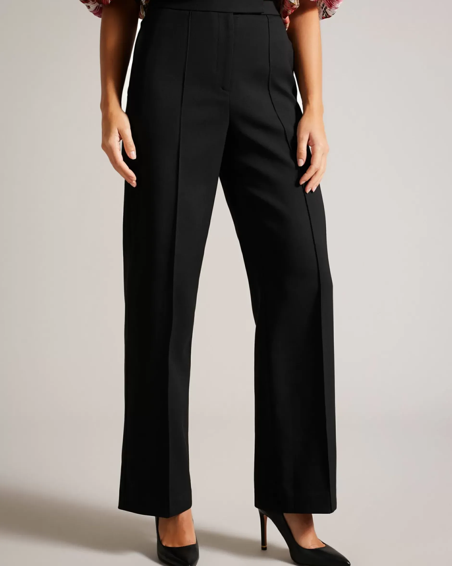Best Riyann Women Trousers & Shorts