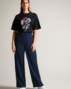 Roccio Women Trousers & Shorts