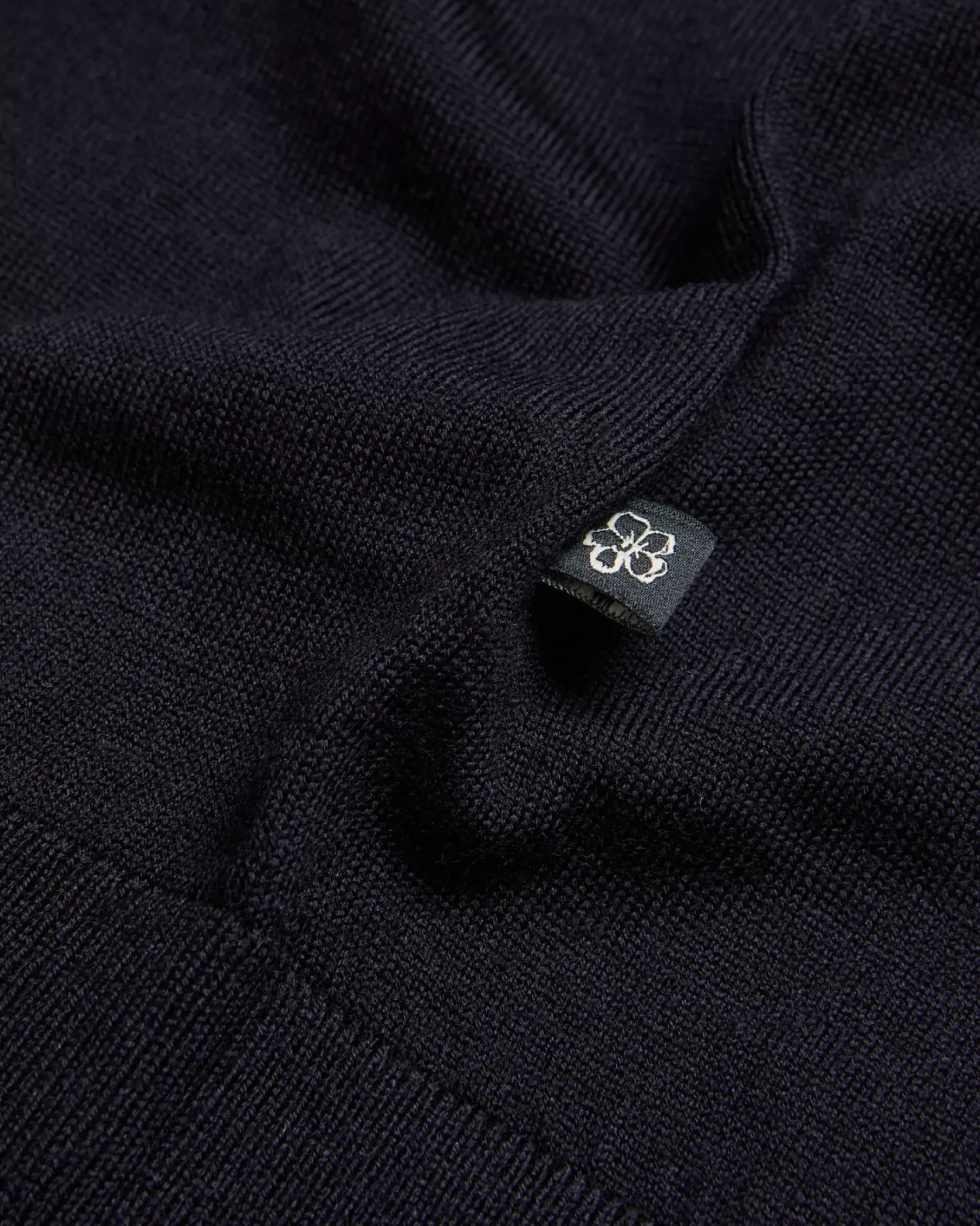 Senti Men Tops