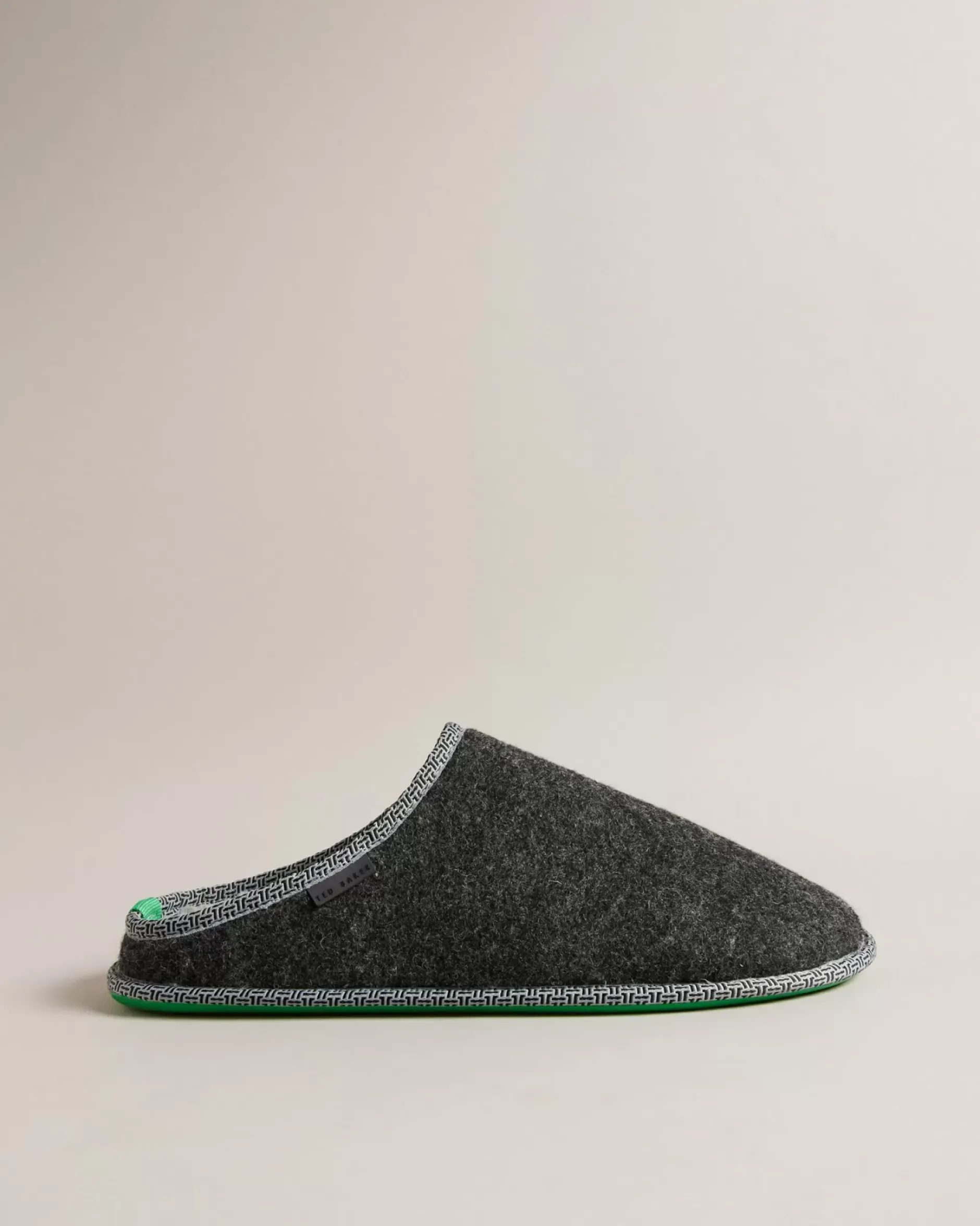 New Simmonn Men Slippers