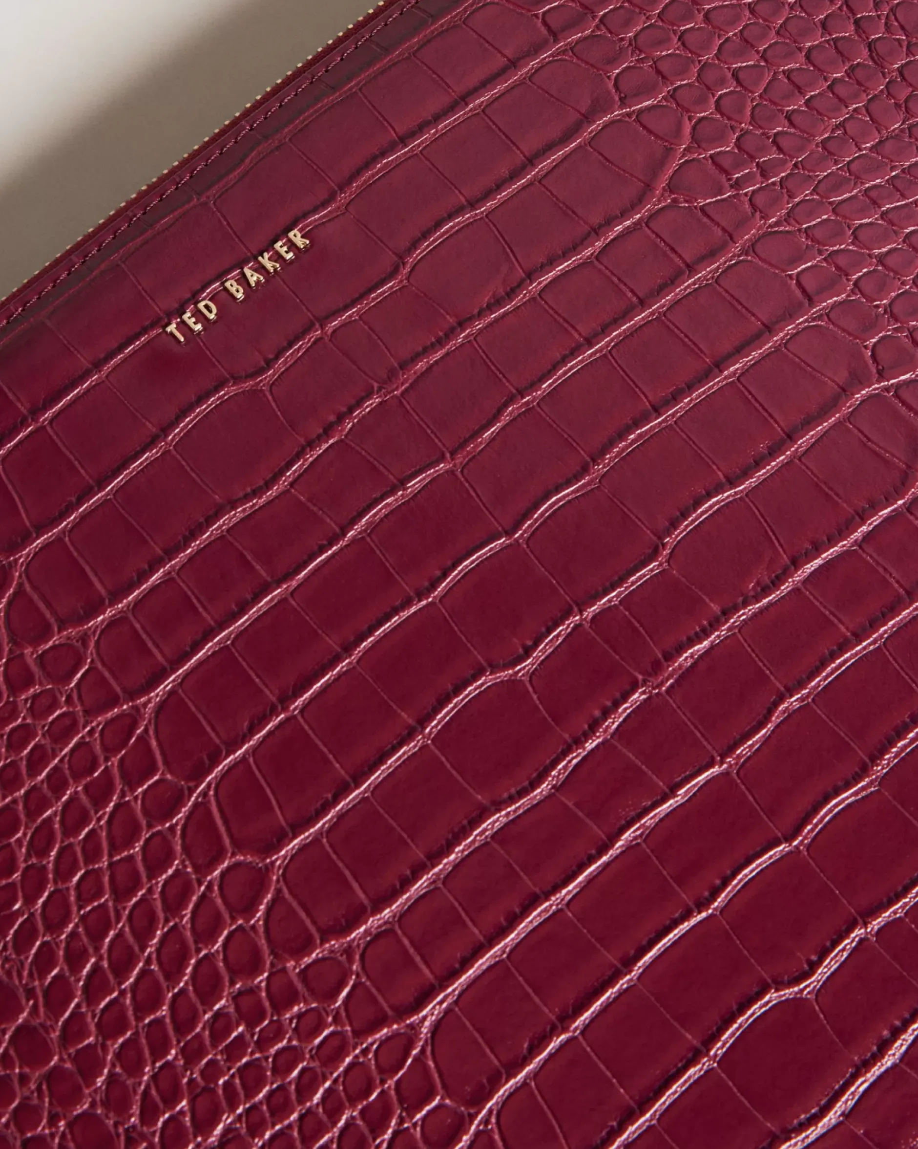 Clearance Steliaa Women Tech Accessories