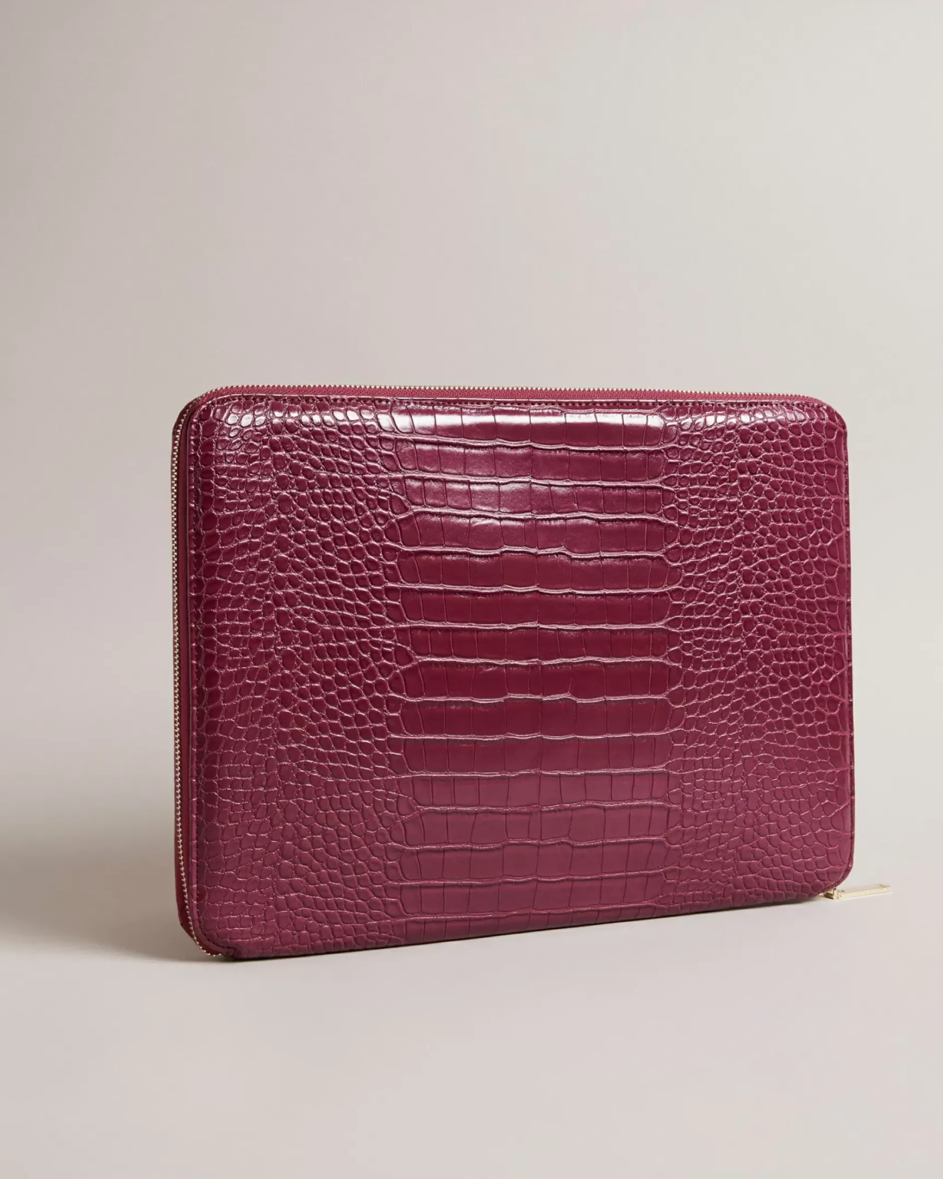Clearance Steliaa Women Tech Accessories