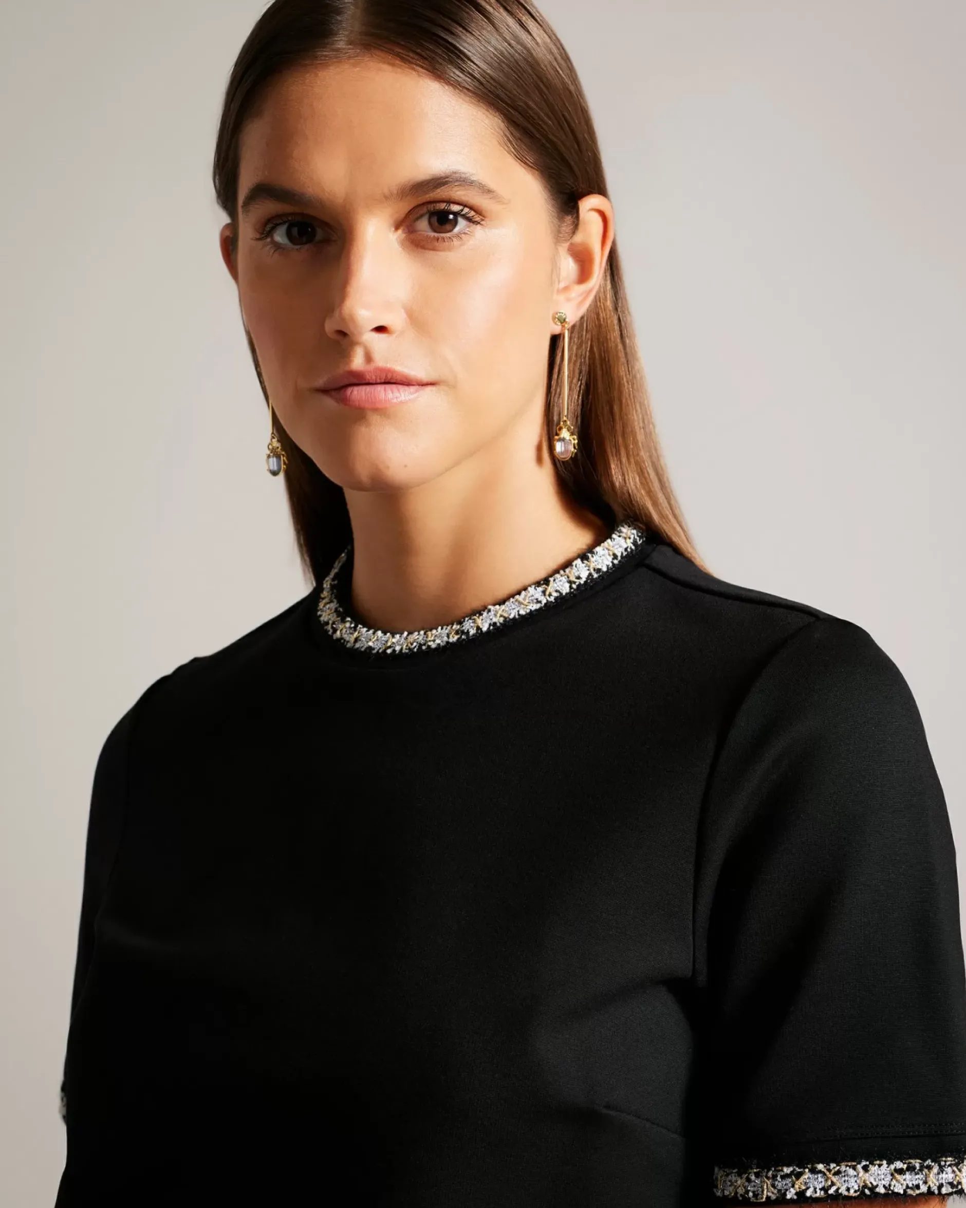 Outlet Valeana Women Suits & Co-Ords