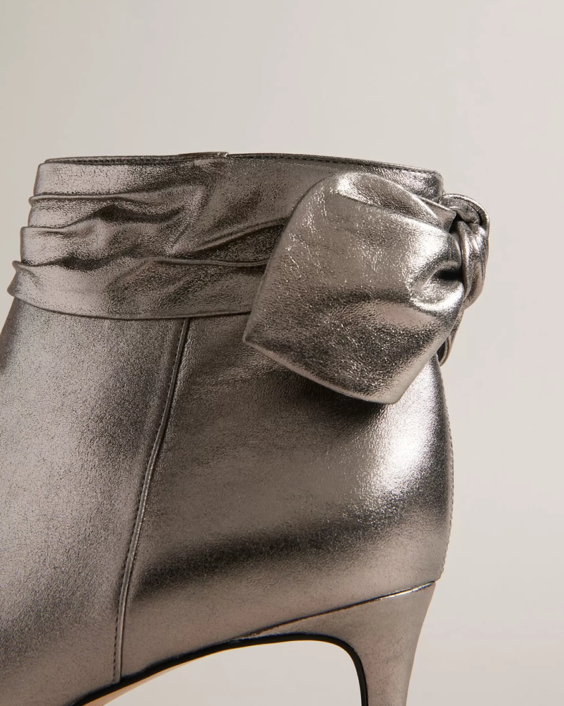 Sale Yona Women Boots