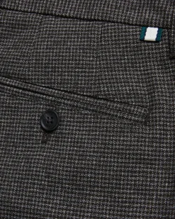 New Ziyech Men Trousers & Chinos